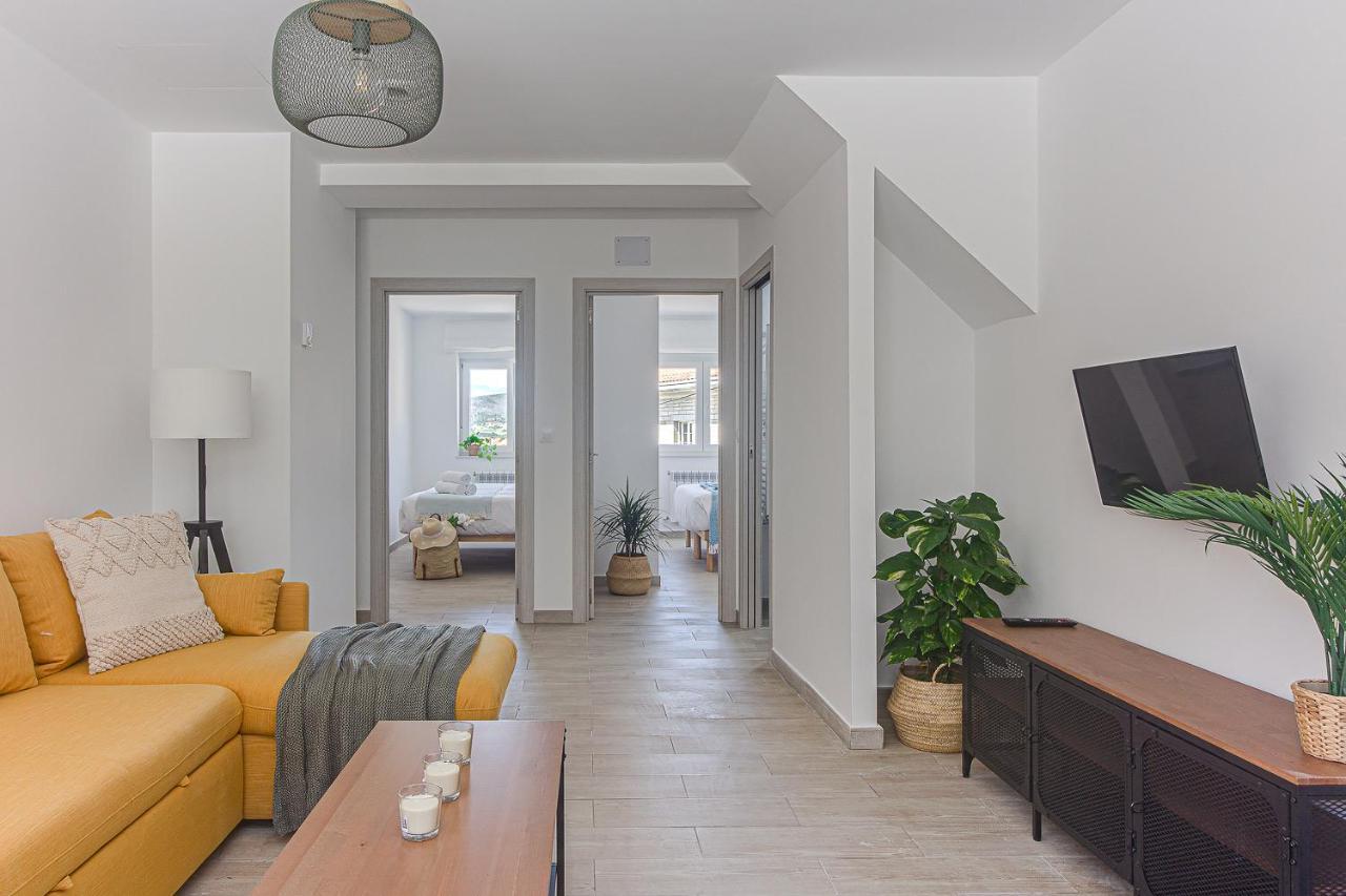 Apartamentos Playa De Finisterre Extérieur photo